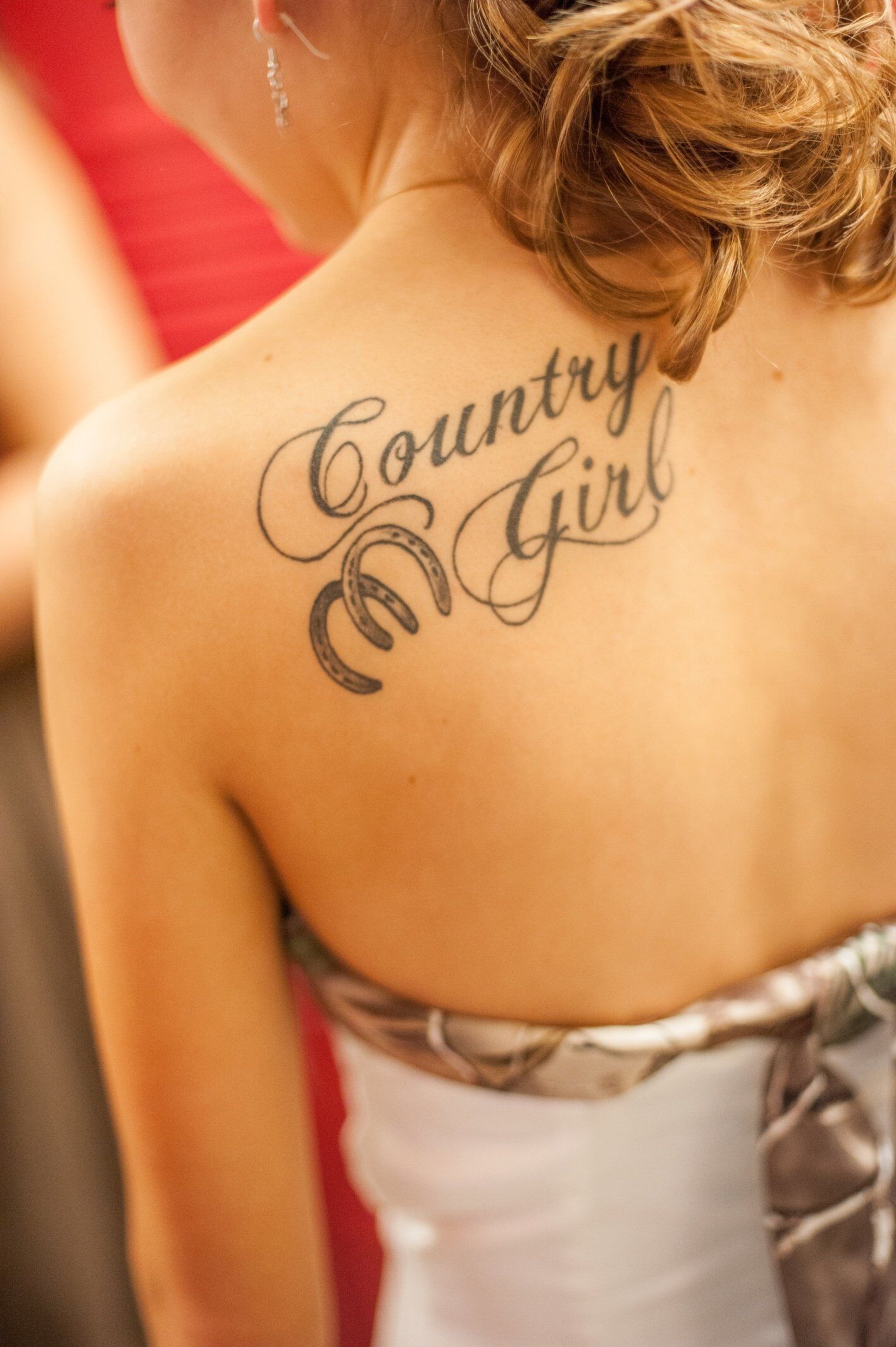 Tattoo-Revealing Hair Style